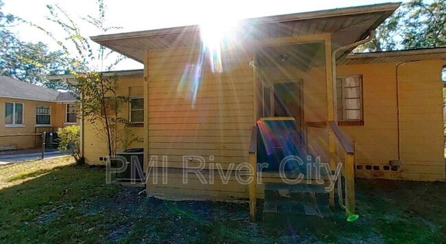 Building Photo - 5223 Polan Ln