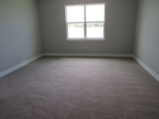 Building Photo - NEWER HOME located in desirable Palencia