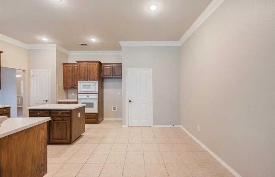 Building Photo - 1803 Clover Hill Rd
