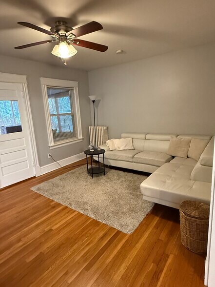Building Photo - 33 Purvis St