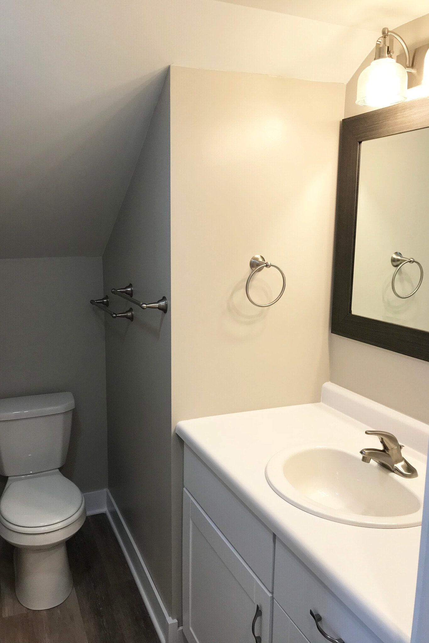 Bathroom - 206 N Hickory St