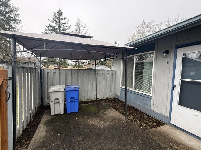 Building Photo - Charming 1 Bedroom Retreat in Kent- Cozy 520 sq ft Haven!