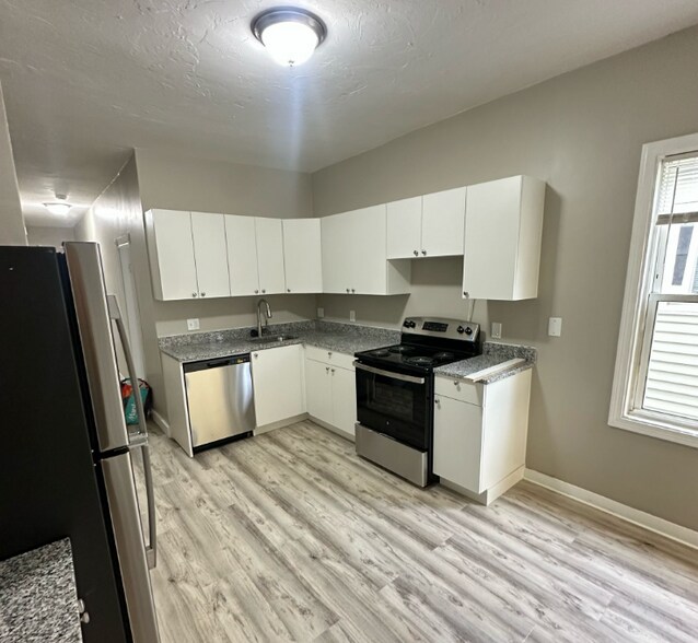 Primary Photo - 89 Intervale St