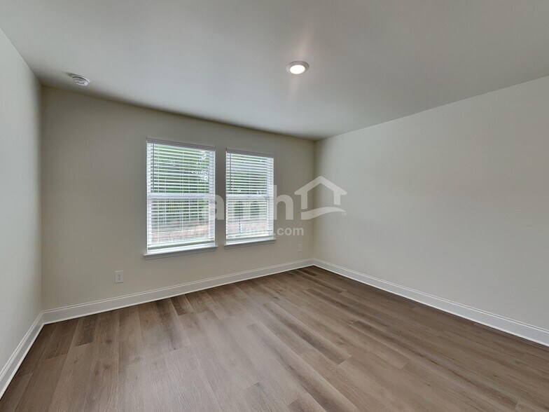 Building Photo - 3642 Creek View Cir