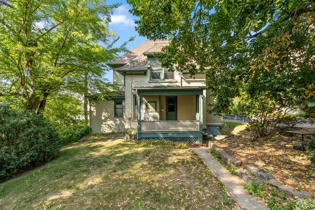 Building Photo - Great Heritage Hill Apartment for Rent