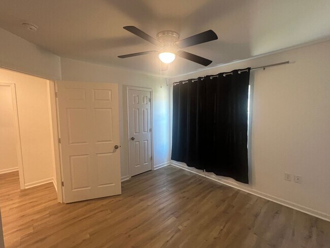 Building Photo - 174 S Spring View Dr