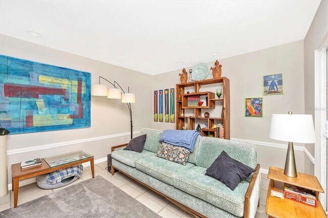 Building Photo - 3905 Glen Oaks Manor Dr