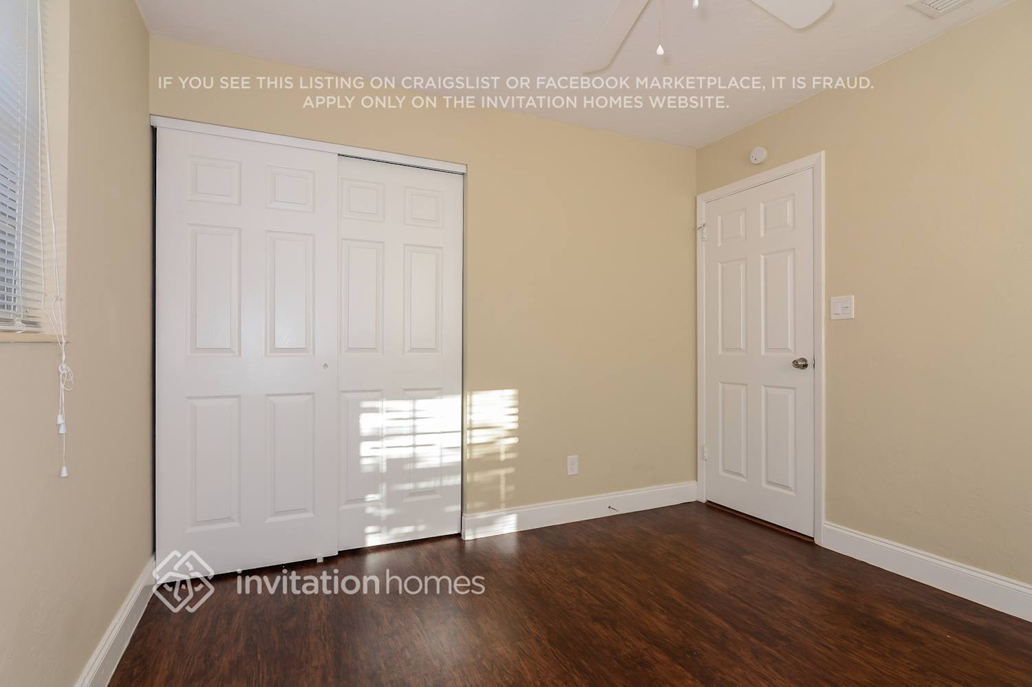 Building Photo - 3701 Schwalbe Dr