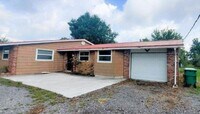 Building Photo - 5620 Sabal Palm Ln