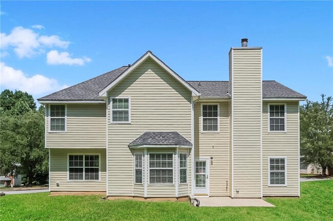 Building Photo - 629 Tomahawk Pl SW