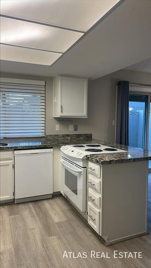 Building Photo - 4546 W Continental Dr