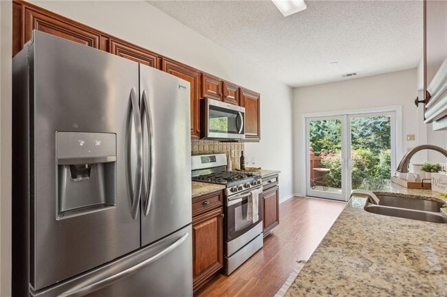 Building Photo - 4006 Timbercreek Cir