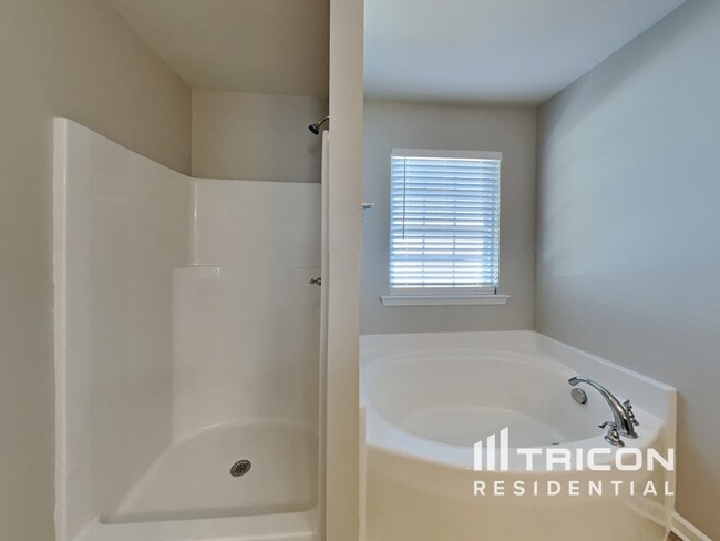 Building Photo - 268 Moonstone Ct