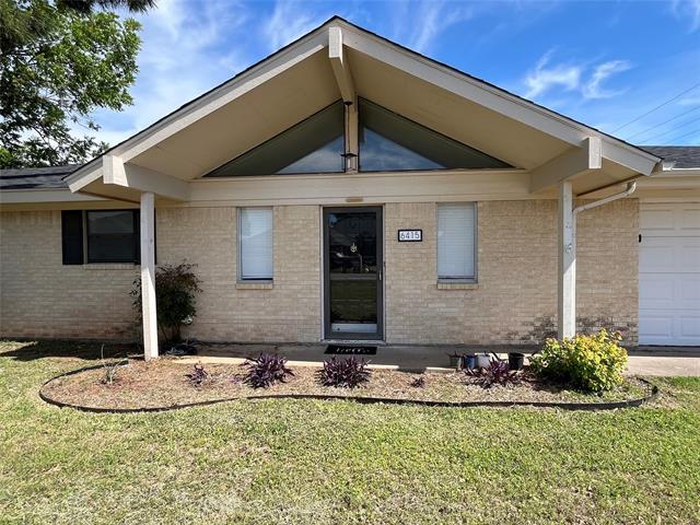 Building Photo - 6415 Circo Dr