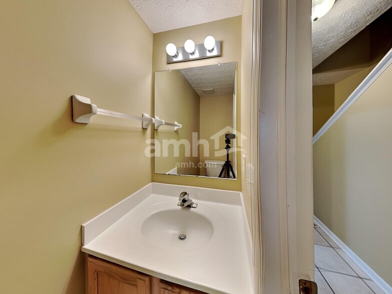 Building Photo - 4433 Greensbury Dr
