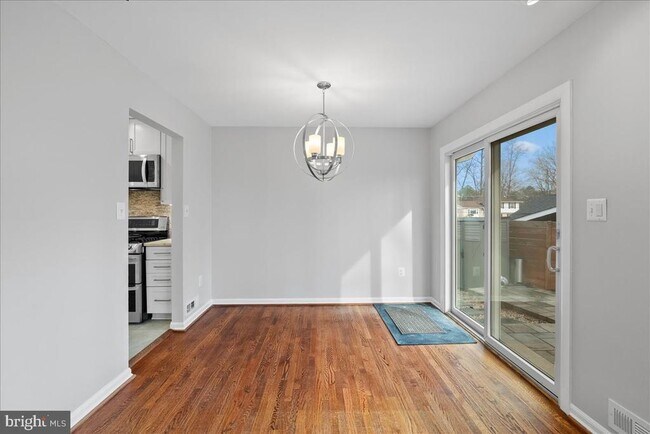 Building Photo - 7845 Brompton St