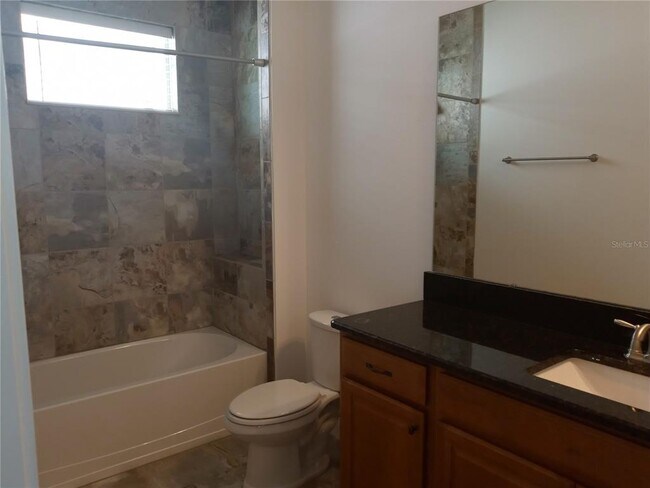 Building Photo - 9894 Mere Pkwy