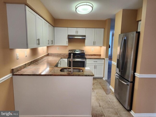 Building Photo - 449 Oakmont Ct