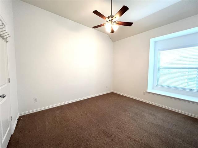 Building Photo - 1801 Forest Park Dr