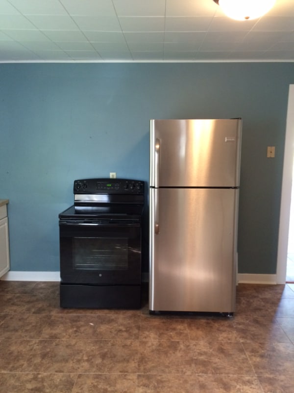 Building Photo - 1106 Charles St