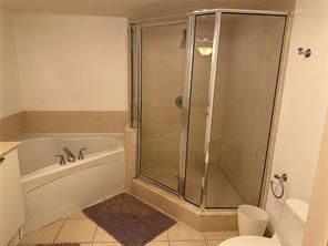 Building Photo - Collins Avenue, Sunny Isles Beach, FL 33160 - 2 BR 2.5 BA condo