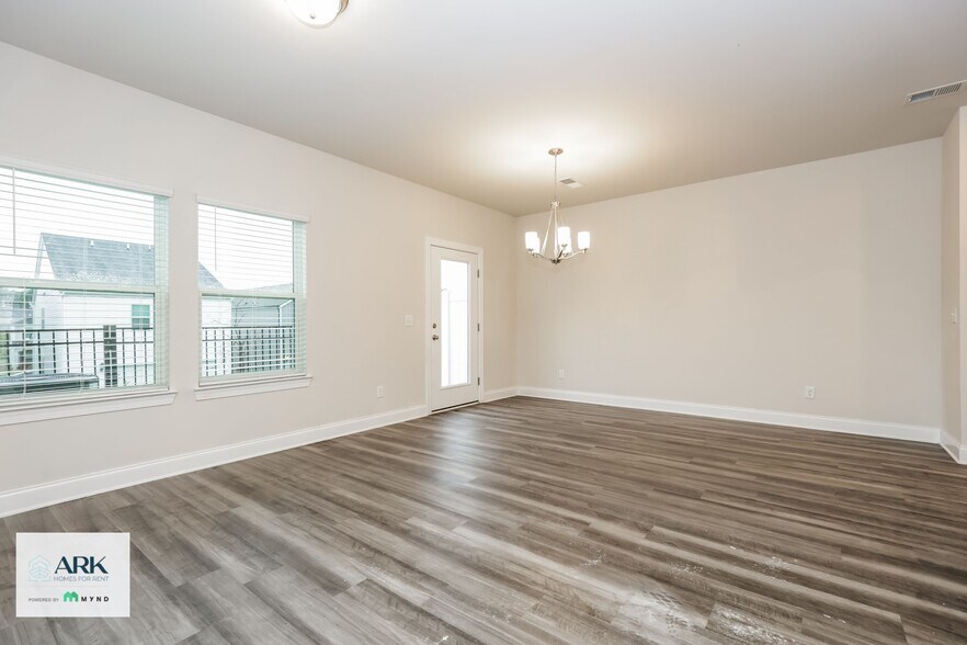 Building Photo - 819 Arrington Wy