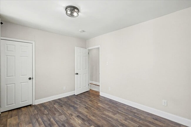 Building Photo - 515 Harrison Ave