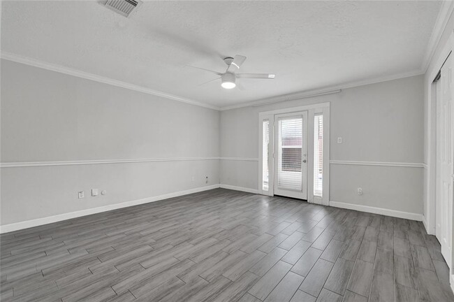 Building Photo - 15611 Rolling Timbers Dr