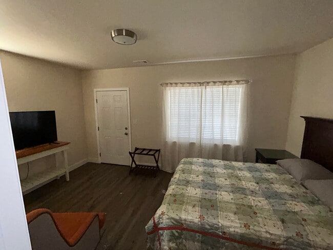 Building Photo - Terrace West 8 LLC