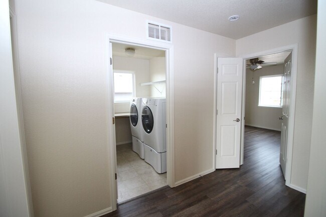 Building Photo - 5923 Dancing Sun Way
