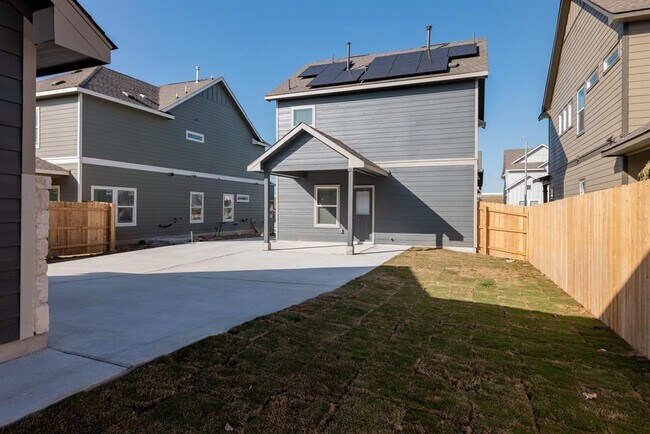 Building Photo - 1336 Linwood St