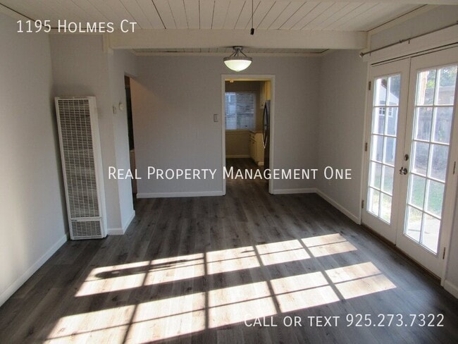 Building Photo - 1195 Holmes Ct
