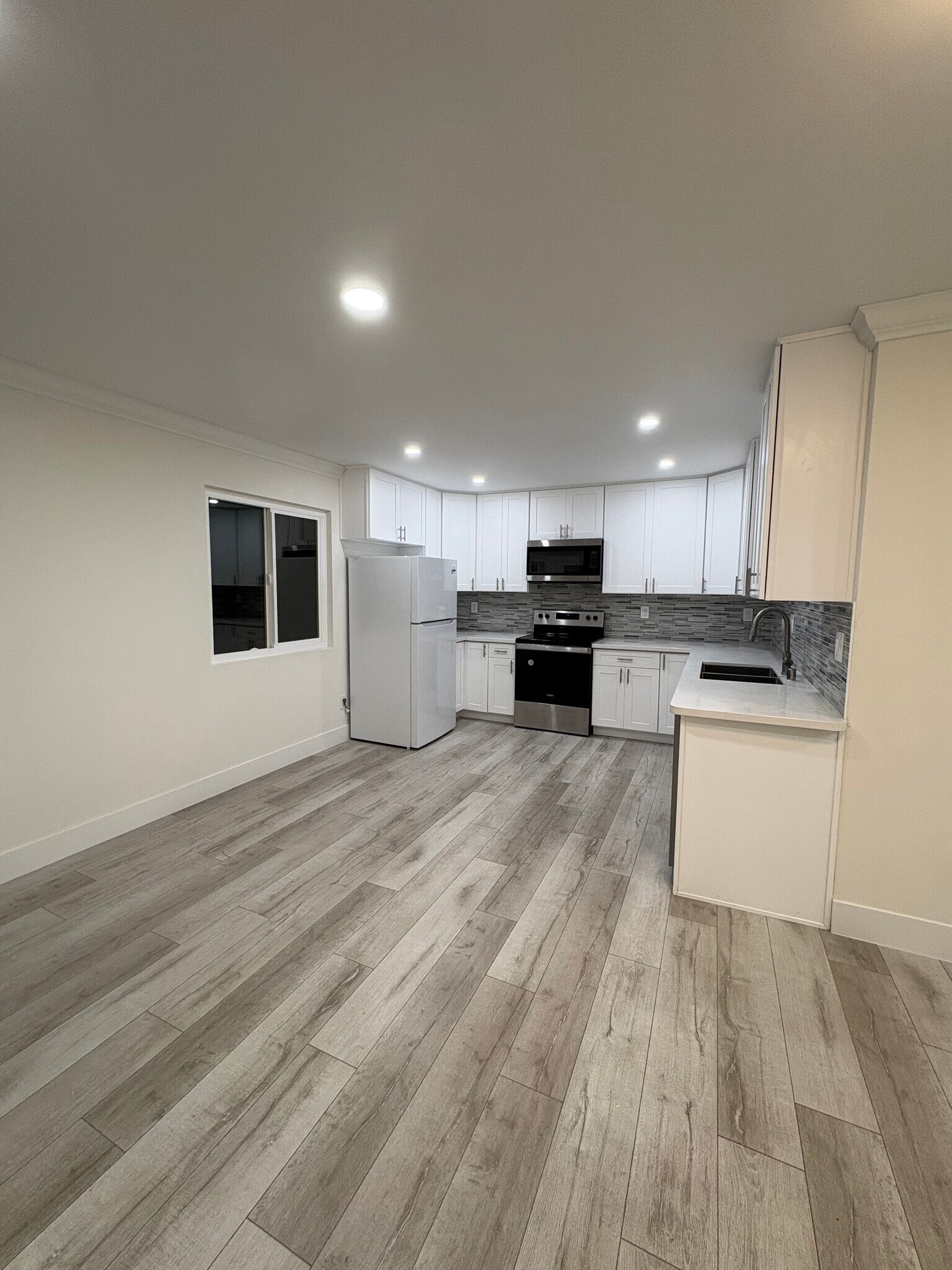 Building Photo - 4619 Del Monte Ave