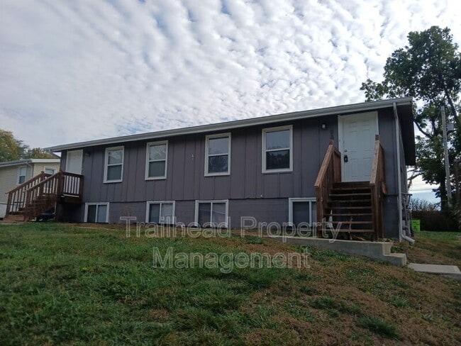 Primary Photo - 519 Maier Dr