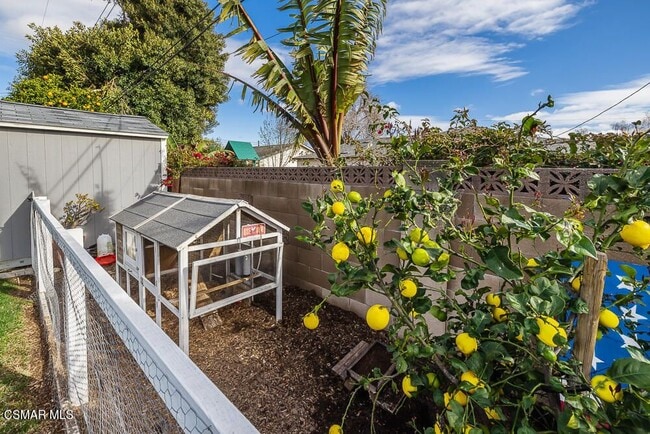 Building Photo - 3958 Senan St