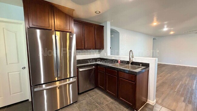 Building Photo - 36532 W Barcelona Ln