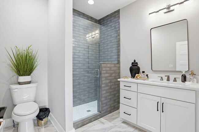 Building Photo - Luxury Nashville Retreat with Skyline & River Views | 4BR + Rooftop Entertainment Loft