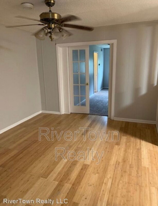 Building Photo - 1424 Ticonderoga Dr