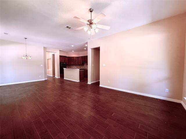 Building Photo - 1200 Somerset Dr
