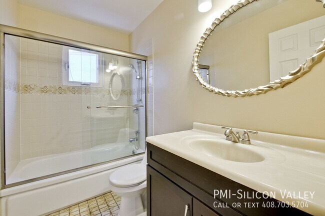 Building Photo - Amazing Cupertino Home!
