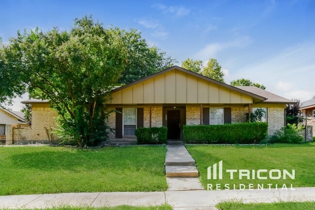 Building Photo - 4922 Willowhaven Cir