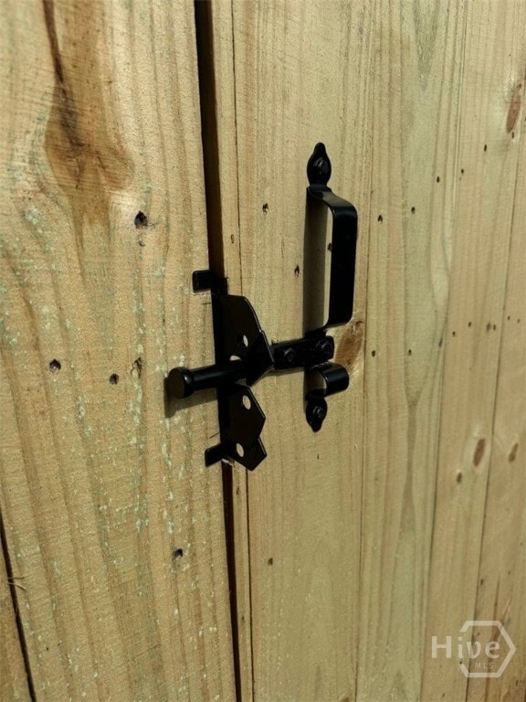 Building Photo - 103 Sleepy Creek Dr