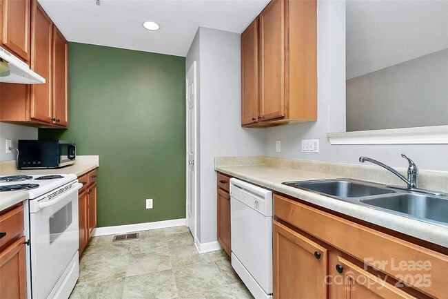 Building Photo - 3953 Picasso Court