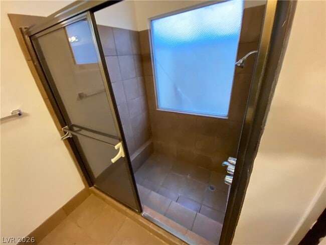 Building Photo - 2901 Burton Ave