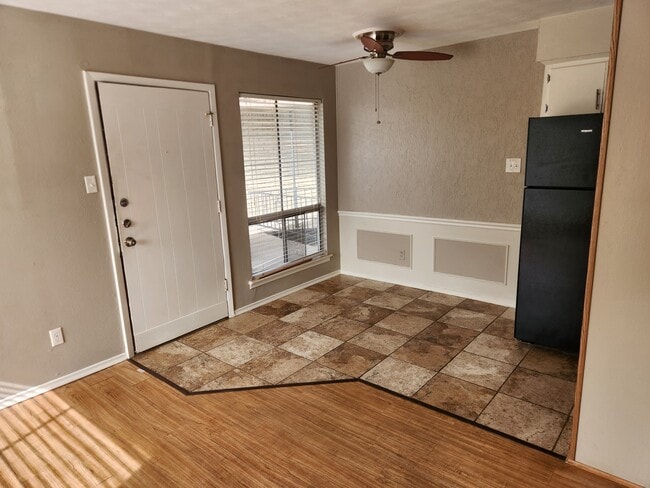 Building Photo - 5000 Bowser Ave