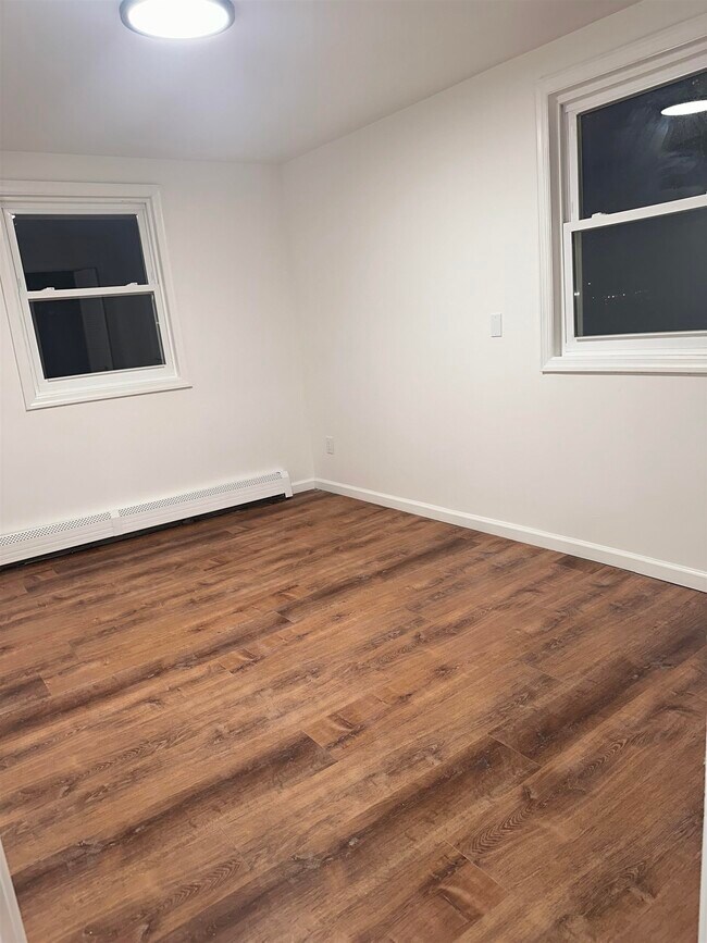 Building Photo - 23 Valley Pl