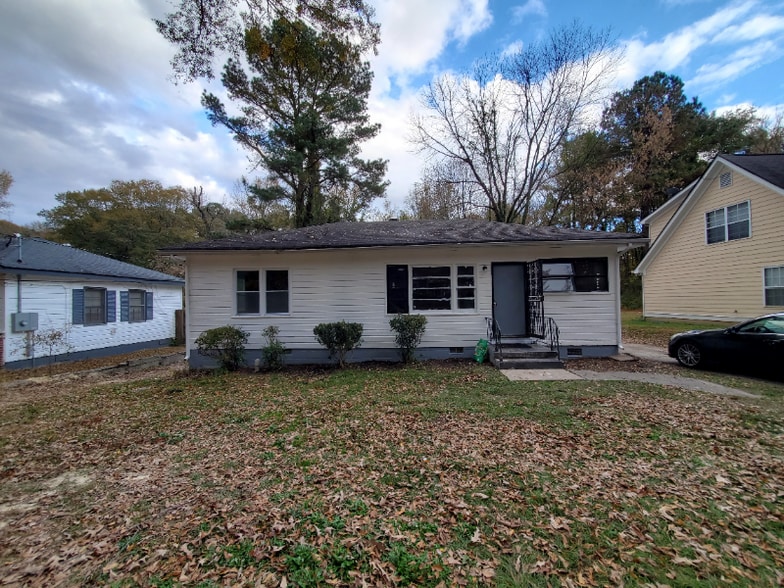 Building Photo - 1431 Nash Rd NW