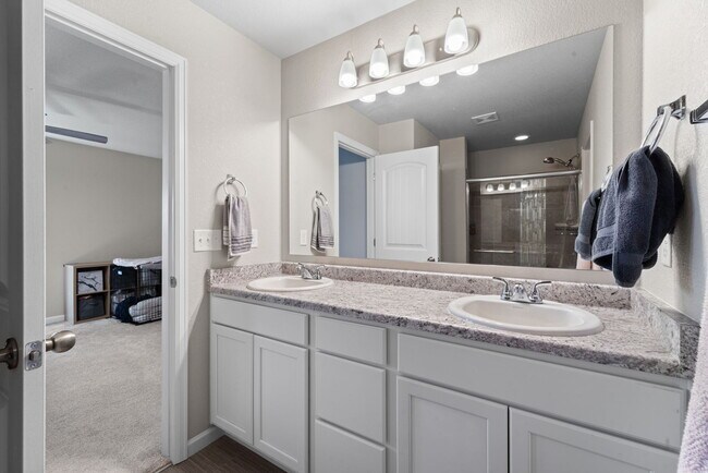 Building Photo - 4075 Tiberias Pt
