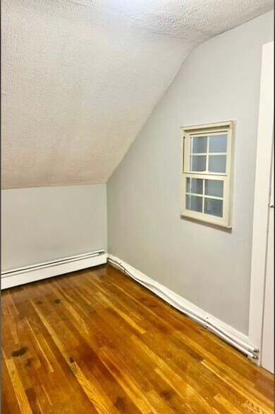 Building Photo - 72 Pocasset Ave