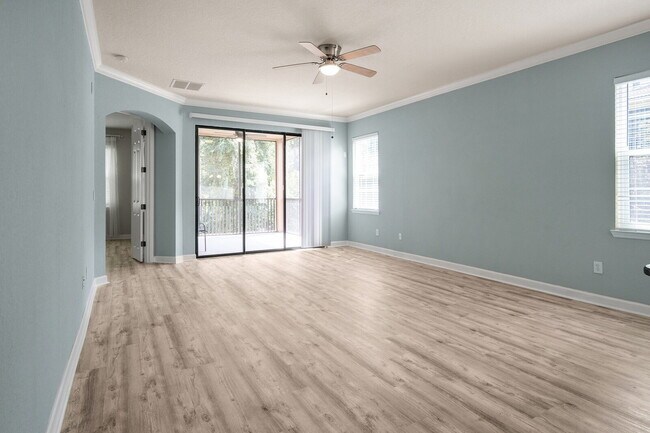 Building Photo - Beautiful Palencia Condo Available for Rent